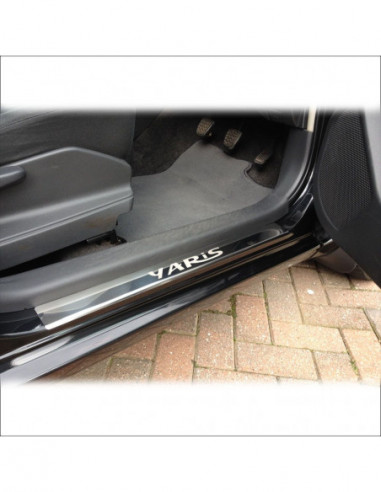 TOYOTA YARIS MK2 5-drzwiowe listwy...