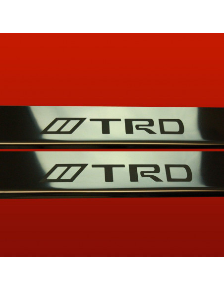 TOYOTA YARIS MK2 Nakładki progowe TRD Prefacelift 3 drzwi Stal nierdzewna 304 Wykończenie połysk